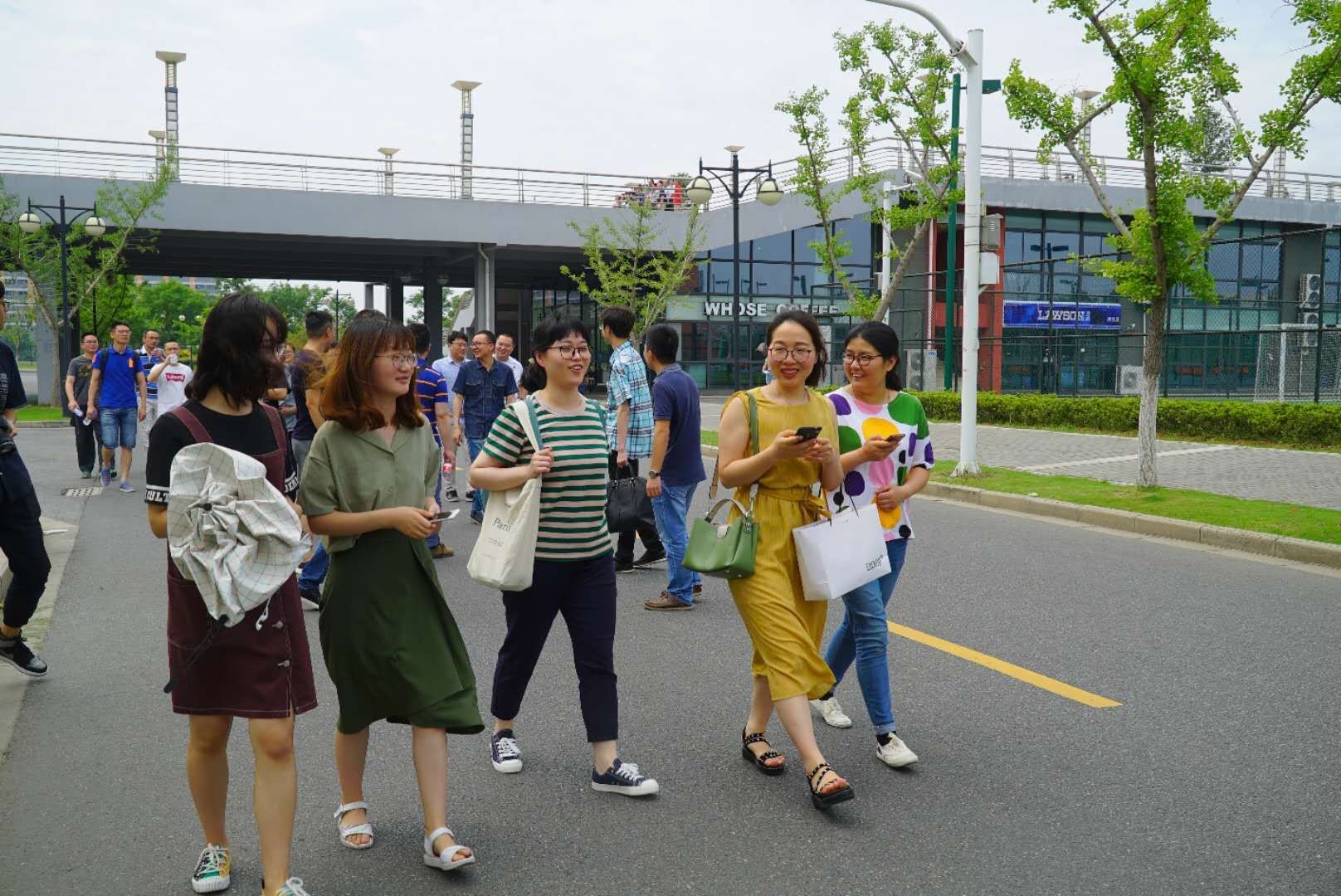 sc_050826_059157.jpg sc_050826_059157.jpg