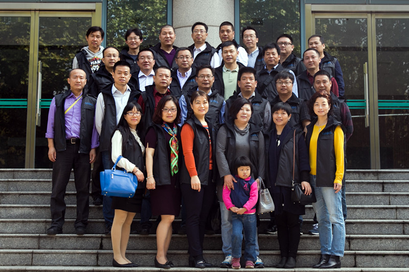 sc_101020_089649.jpg 6. 39241班合影_副本.jpg